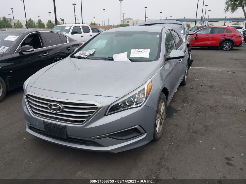 2017 HYUNDAI SONATA SE - 5NPE24AF2HH506292