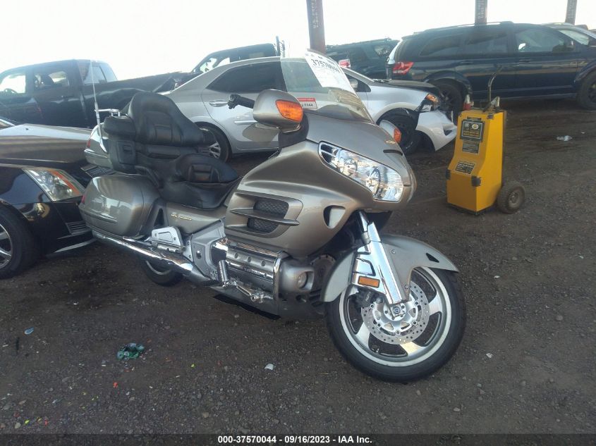 2002 HONDA GL1800 1HFSC470X2A100462