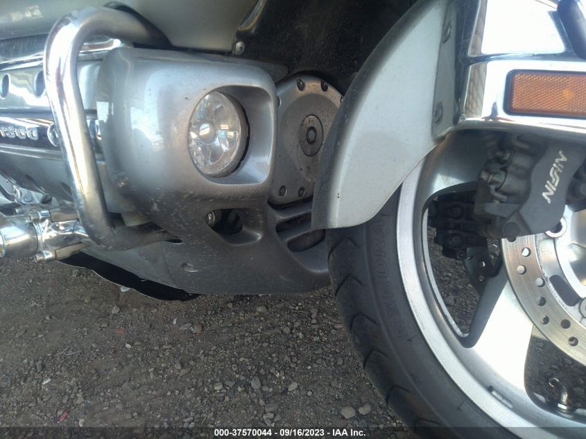 2002 HONDA GL1800 1HFSC470X2A100462