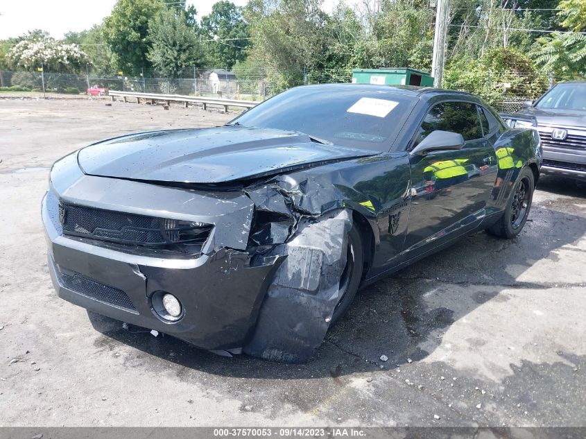 2013 CHEVROLET CAMARO LS - 2G1FA1E31D9118174