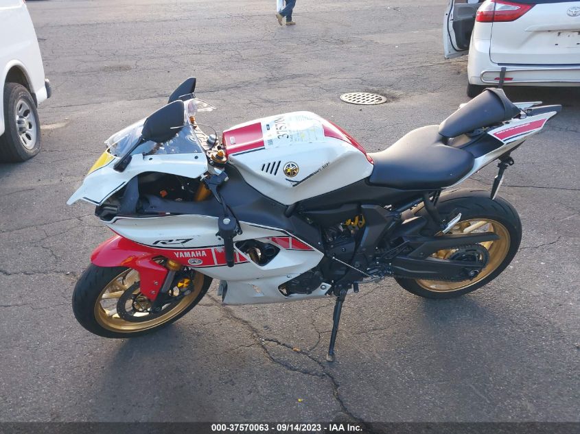 VIN JYARM38E6NA003298 2022 YAMAHA YZFR7