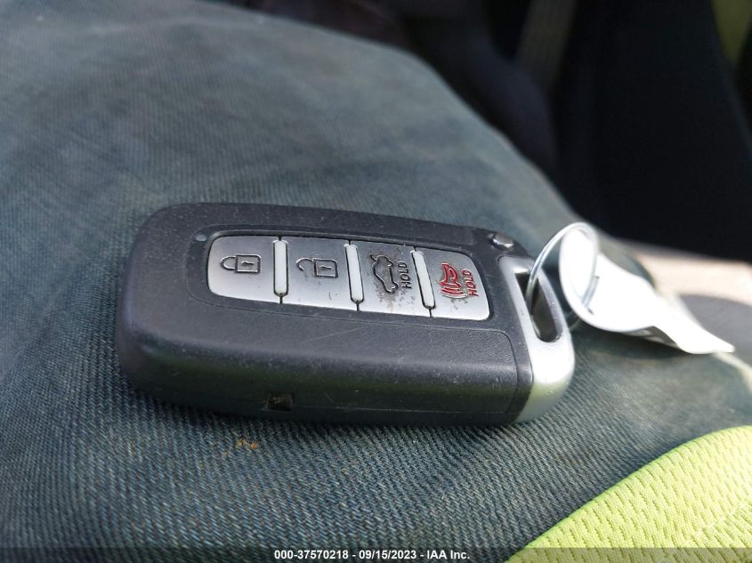 2013 HYUNDAI ELANTRA LIMITED PZEV - KMHDH4AE3DU614398