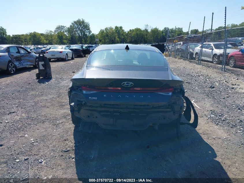 5NPLN4AG2MH013875 Hyundai Elantra SEL 16