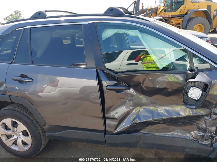 VIN 2T3F1RFV9MC228550 2021 TOYOTA RAV4 LE