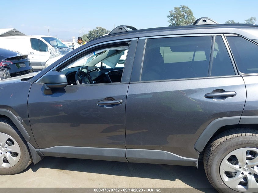 VIN 2T3F1RFV9MC228550 2021 TOYOTA RAV4 LE