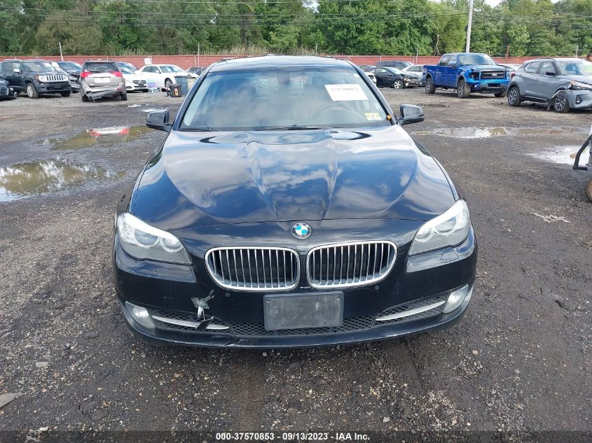2013 BMW 5 SERIES 528I XDRIVE - WBAXH5C54DD111383