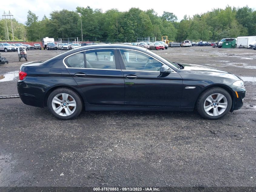 2013 BMW 5 SERIES 528I XDRIVE - WBAXH5C54DD111383