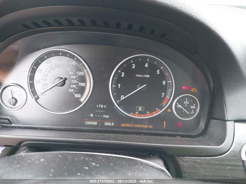 2013 BMW 5 SERIES 528I XDRIVE - WBAXH5C54DD111383
