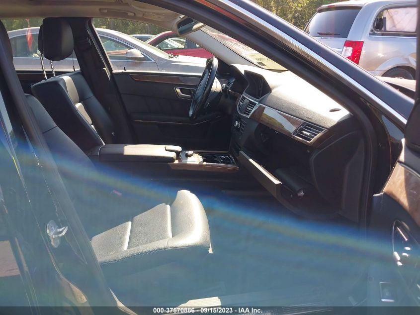 2013 MERCEDES-BENZ E 350 WDDHF5KB8DA709469