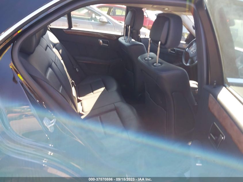2013 MERCEDES-BENZ E 350 WDDHF5KB8DA709469