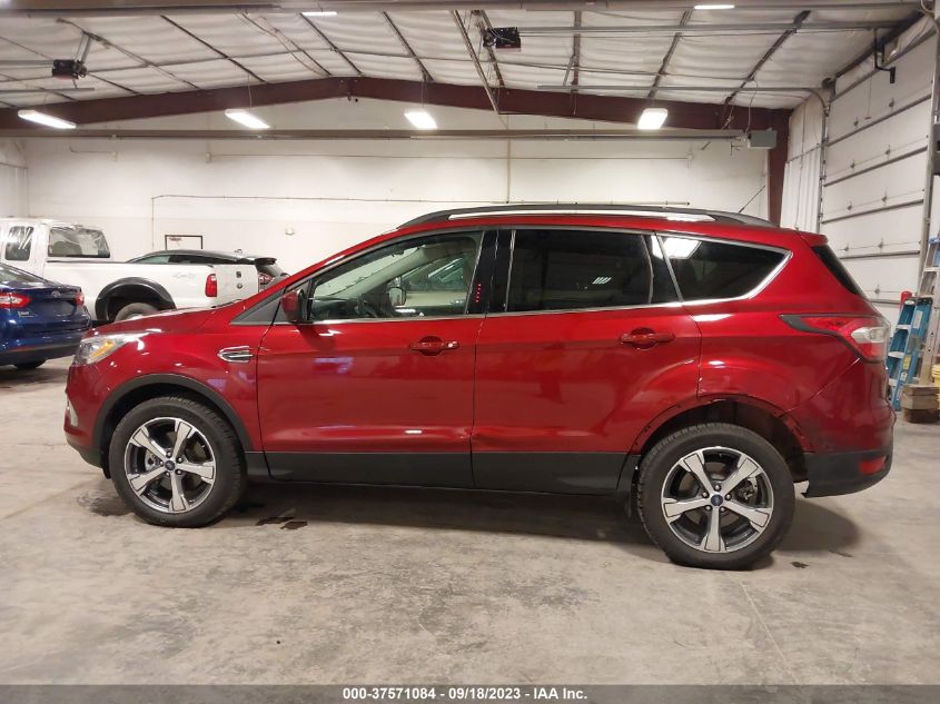 2017 FORD ESCAPE SE - 1FMCU9G98HUA89374