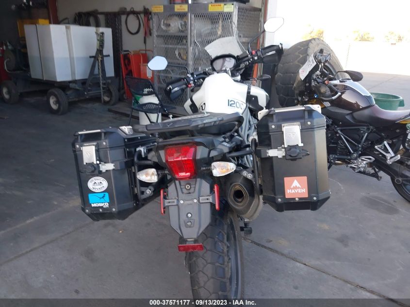 2018 TRIUMPH MOTORCYCLE EXPLORER XRT SMTF44XB4JJ873325