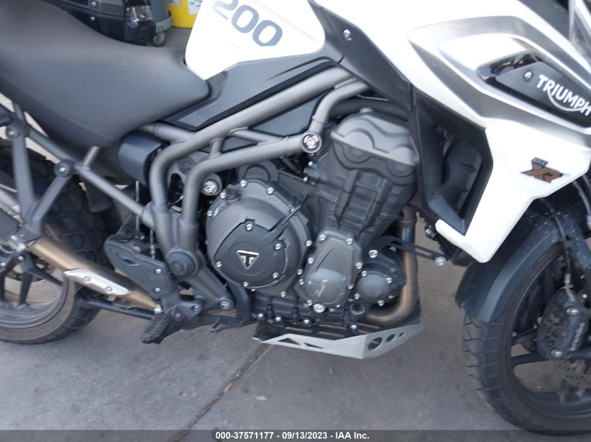 2018 TRIUMPH MOTORCYCLE EXPLORER XRT SMTF44XB4JJ873325