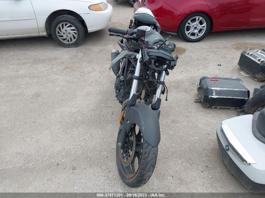 2017 YAMAHA YZFR3 MH3RH06YXHK016379