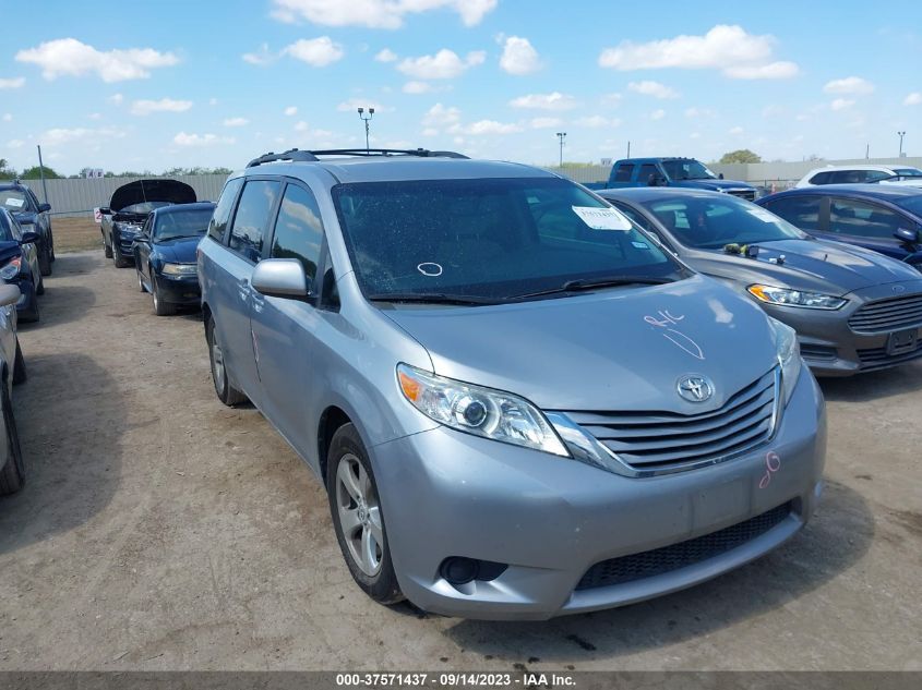 TOYOTA-SIENNA-5TDKK3DC7FS659398