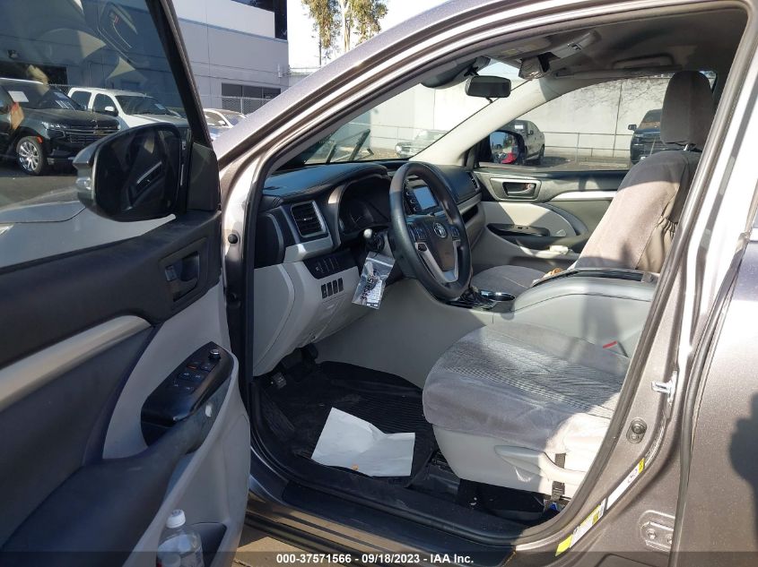 2018 TOYOTA HIGHLANDER LE - 5TDZARFH4JS033863