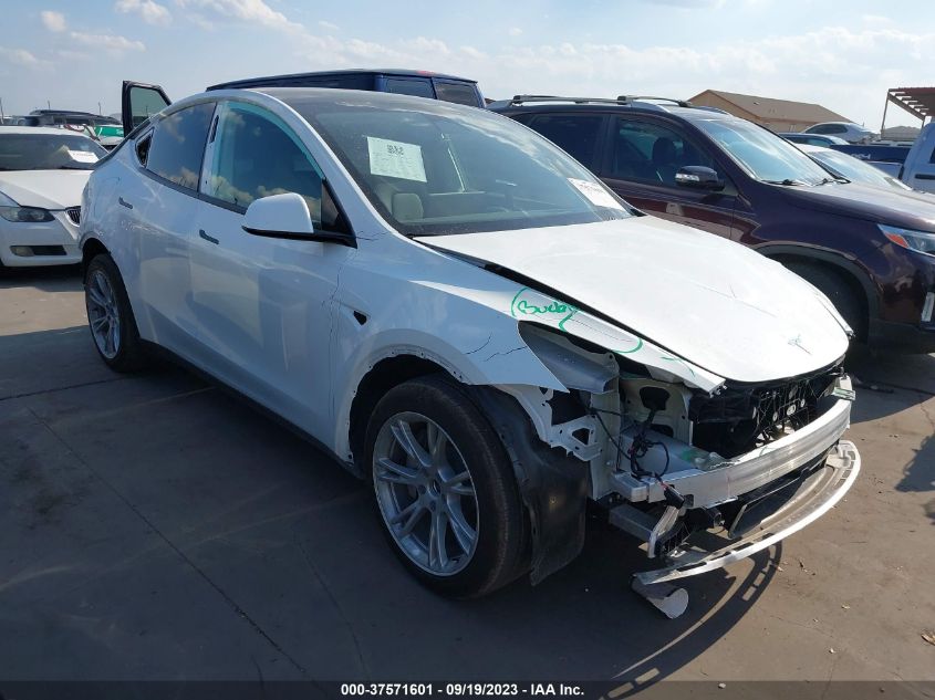 7SAYGDEE4PF713136 Tesla Model Y  