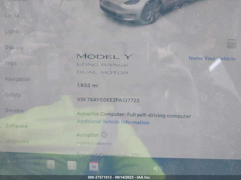VIN 7SAYGDEE2PA137723 2023 TESLA MODEL Y LONG RANGE