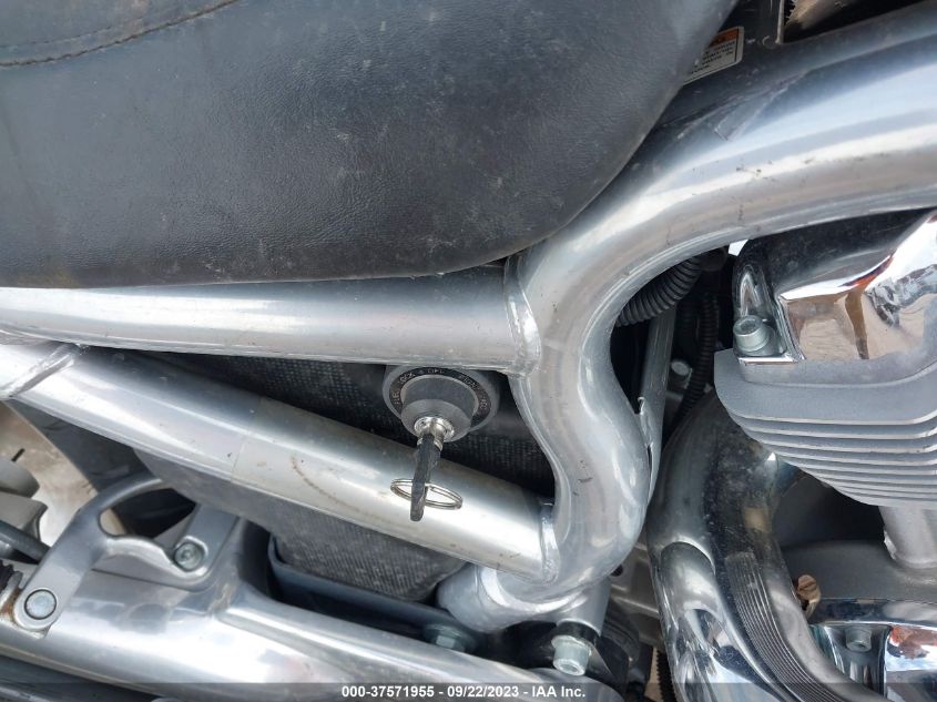 2005 HARLEY-DAVIDSON VRSCA 1HD1HAZ105K802377