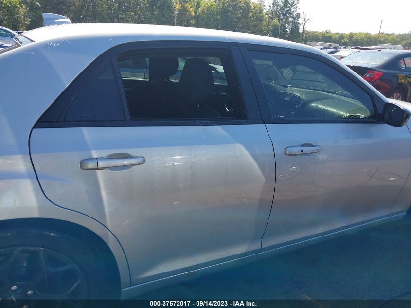 2019 CHRYSLER 300 TOURING - 2C3CCAAG8KH601567