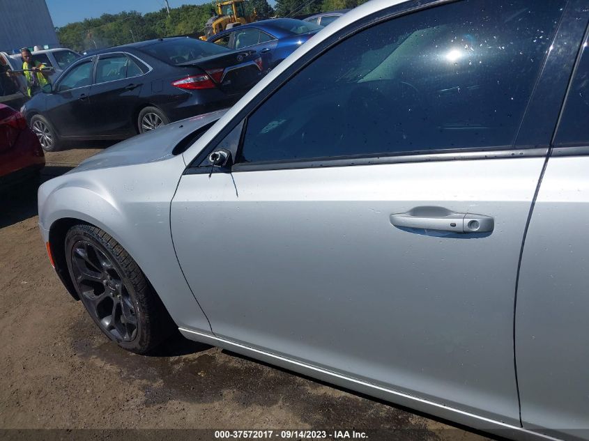 2019 CHRYSLER 300 TOURING - 2C3CCAAG8KH601567