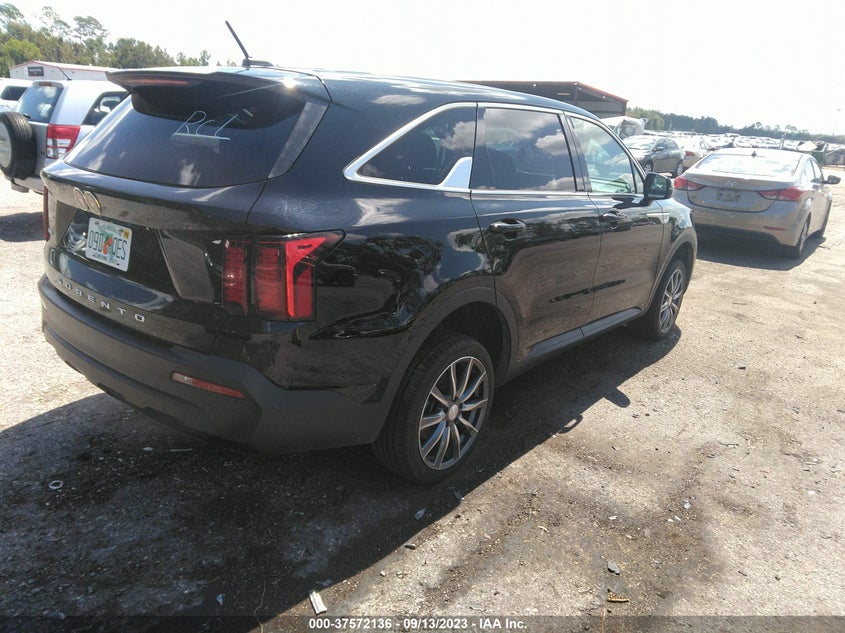 VIN 5XYRGDLC7NG075232 2022 KIA SORENTO LX
