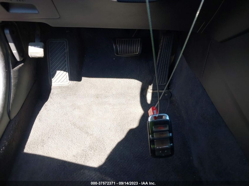 2014 KIA CADENZA PREMIUM/LIMITED - KNALN4D78E5160552