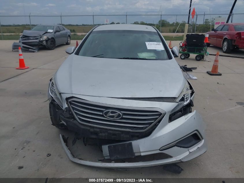 2016 HYUNDAI SONATA 2.4L SE - 5NPE24AF1GH377072