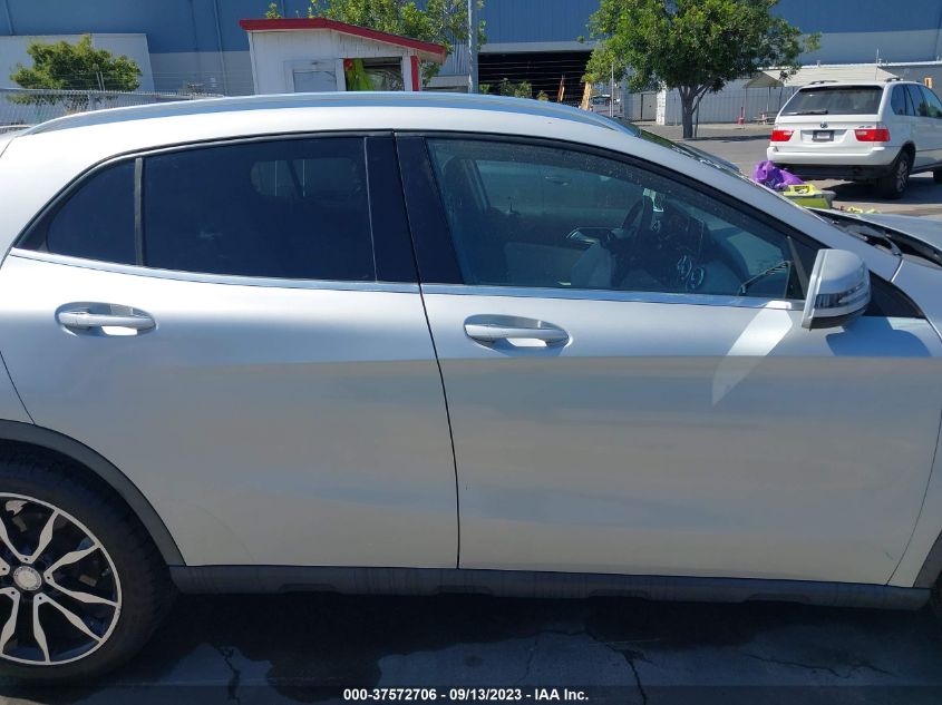 2015 MERCEDES-BENZ GLA-CLASS GLA 250 WDCTG4GB8FJ096299