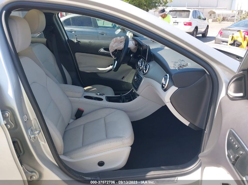 2015 MERCEDES-BENZ GLA-CLASS GLA 250 WDCTG4GB8FJ096299