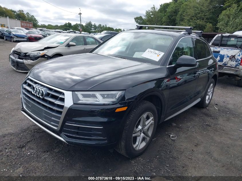 WA1BNAFY8J2087093 2018 AUDI Q5, photo no. 2