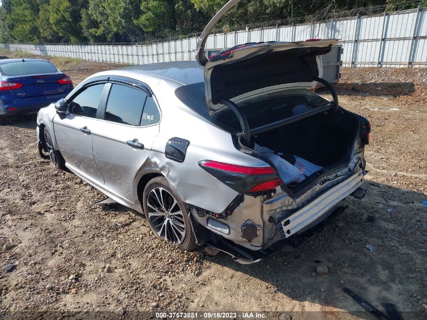 2018 TOYOTA CAMRY LE/SE/XLE/L - 4T1B11HKXJU110819