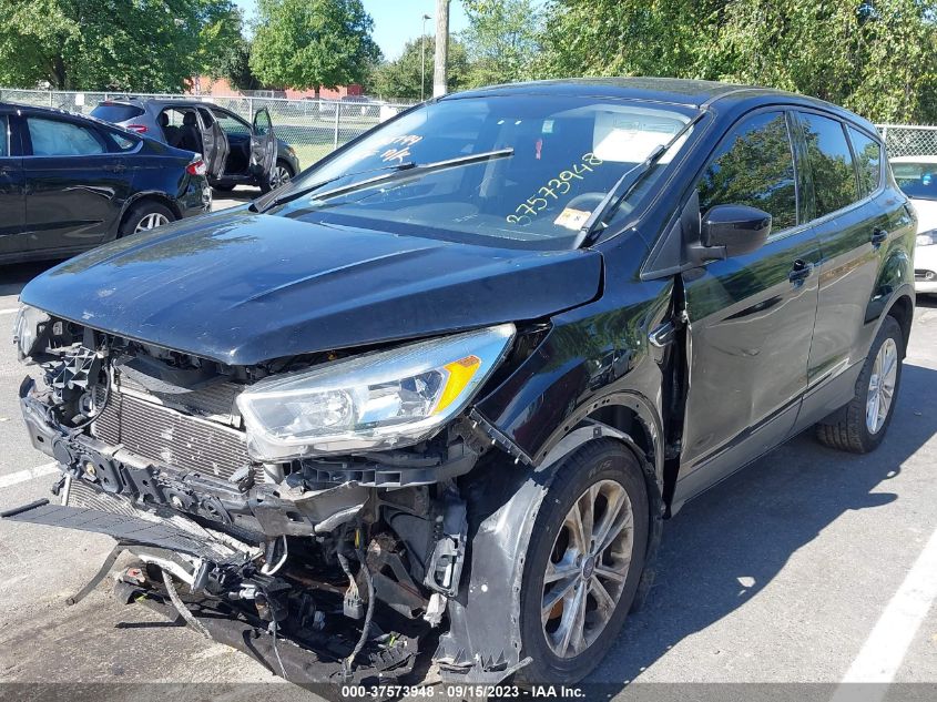 2017 FORD ESCAPE SE - 1FMCU9GD4HUC70752