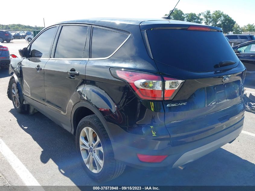 2017 FORD ESCAPE SE - 1FMCU9GD4HUC70752