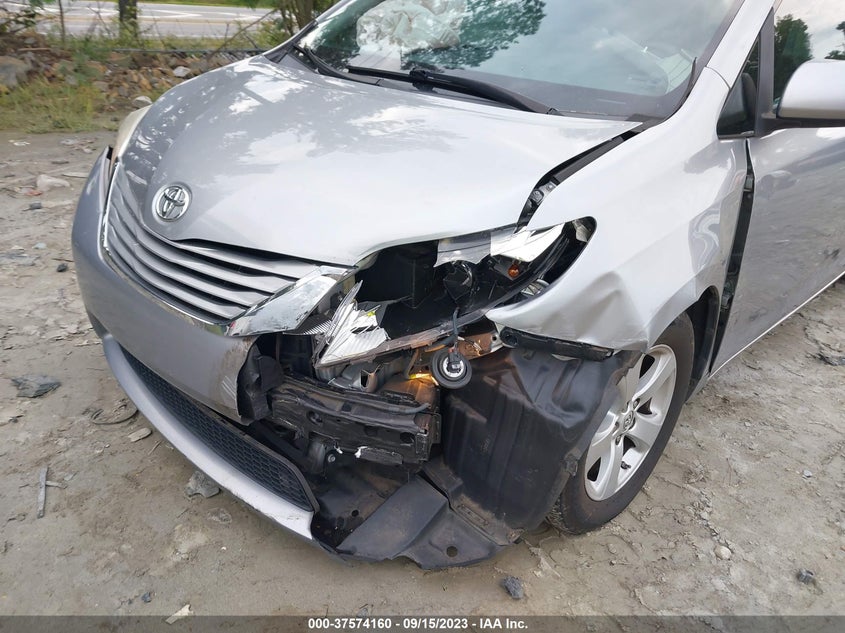 VIN 5TDKZ3DC3HS891866 2017 TOYOTA SIENNA LE