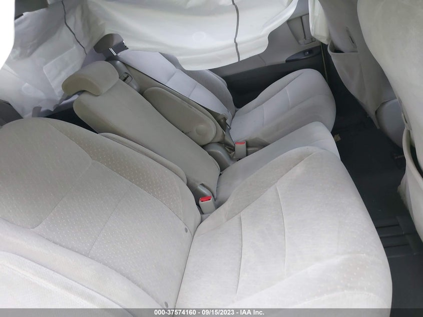 VIN 5TDKZ3DC3HS891866 2017 TOYOTA SIENNA LE