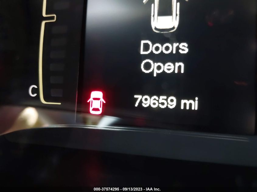 2018 JEEP CHEROKEE LATITUDE - 1C4PJMCBXJD563888