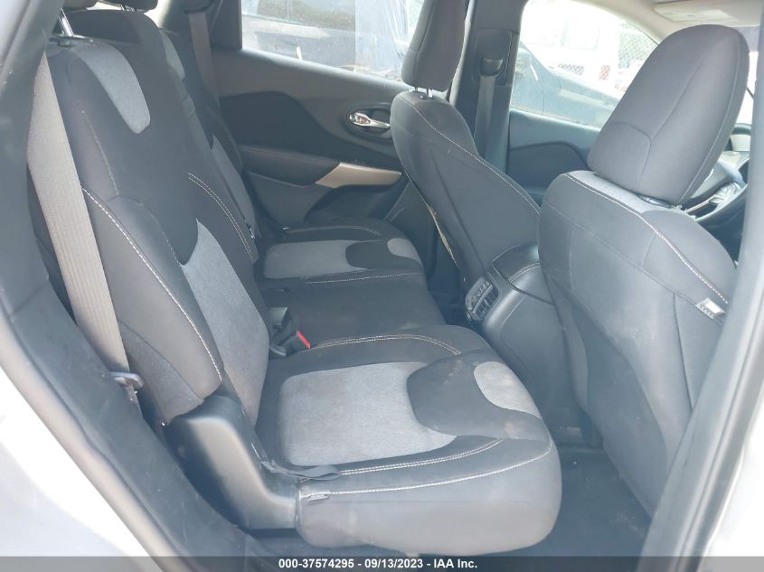 2018 JEEP CHEROKEE LATITUDE - 1C4PJMCBXJD563888
