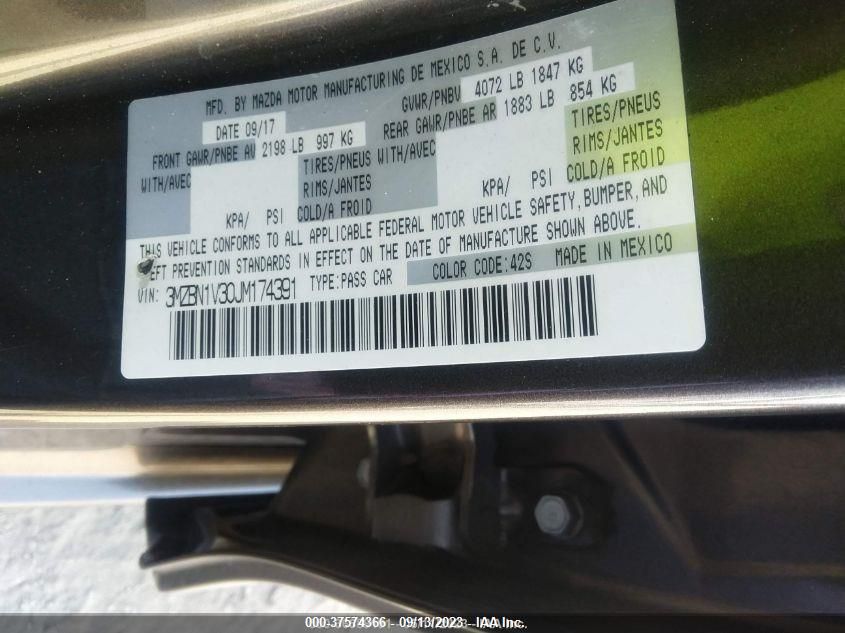 2018 MAZDA MAZDA3 4-DOOR 3MZBN1V30JM174391