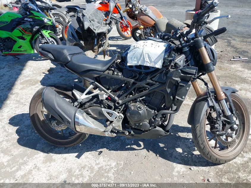 2022 HONDA CBF300 NA MLHNC5553N5200408