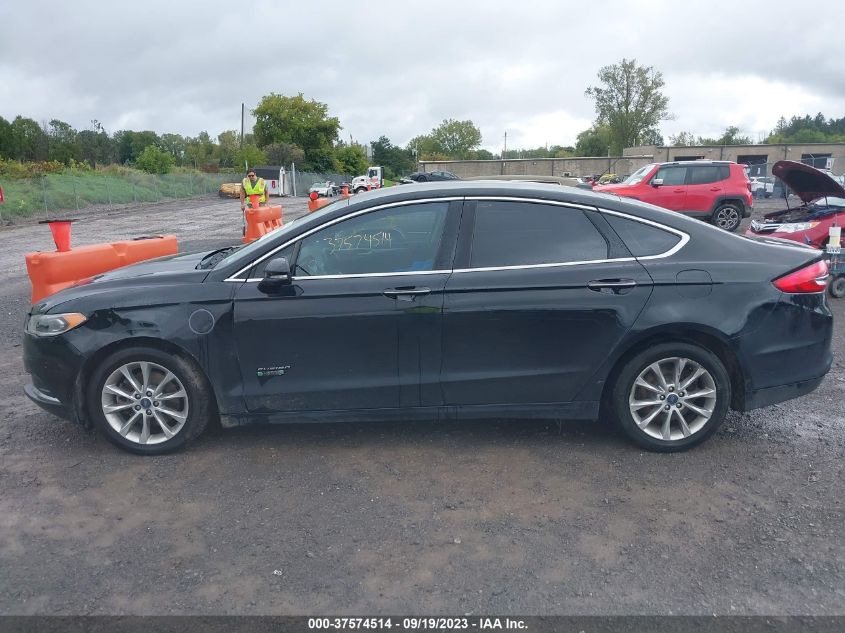 2018 FORD FUSION ENERGI SE - 3FA6P0PU0JR222205