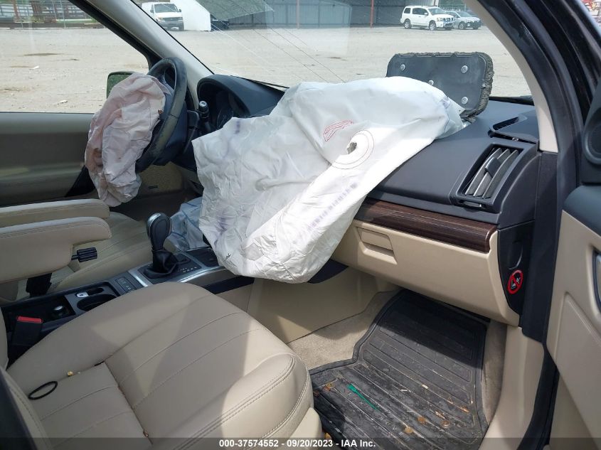 2015 LAND ROVER LR2 - SALFP2BG4FH428023