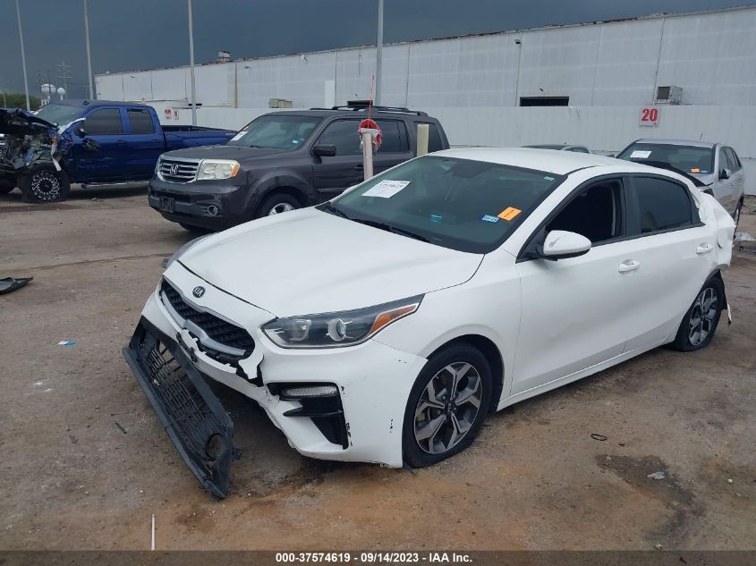 3KPF24AD2KE096303 Kia Forte LXS 2