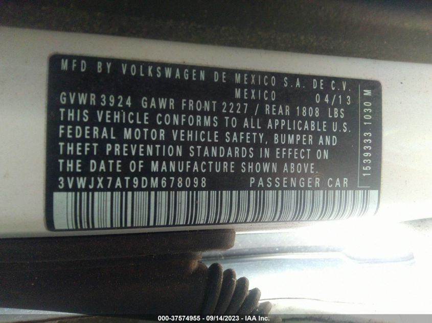 2013 VOLKSWAGEN BEETLE COUPE 2.5L W/SUN - 3VWJX7AT9DM678098