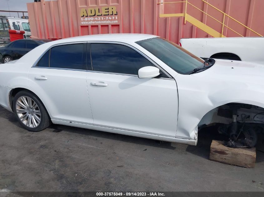 2013 CHRYSLER 300 - 2C3CCAAGXDH593894
