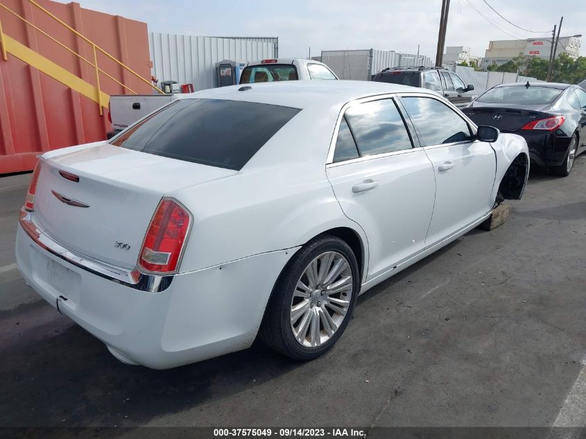 2013 CHRYSLER 300 - 2C3CCAAGXDH593894