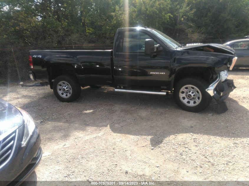 2013 GMC SIERRA 2500HD WORK TRUCK - 1GT02ZCG0DF200080