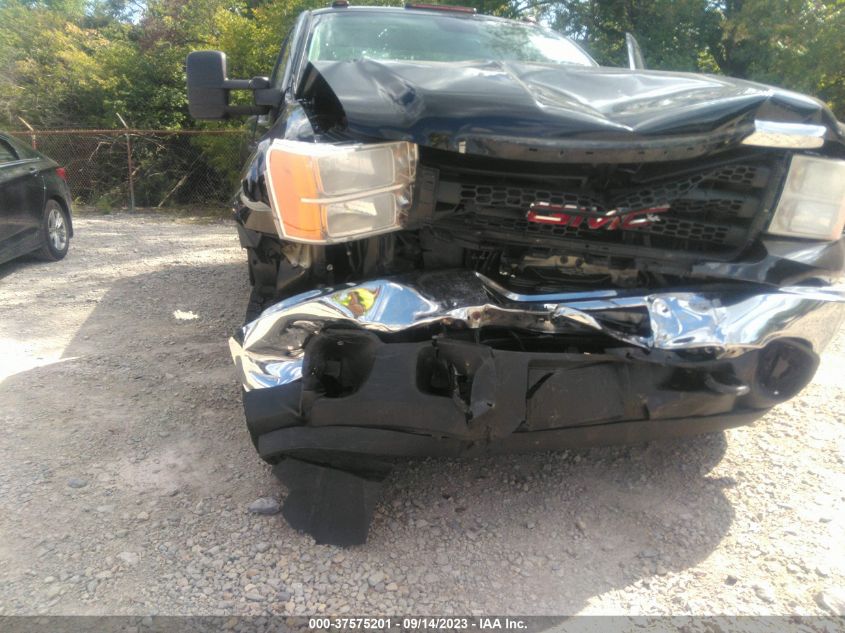 2013 GMC SIERRA 2500HD WORK TRUCK - 1GT02ZCG0DF200080