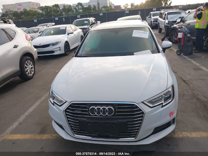 2018 AUDI A3 SPORTBACK E-TRON PREMIUM/TECH PREMIUM WAUUPBFF9JA060288