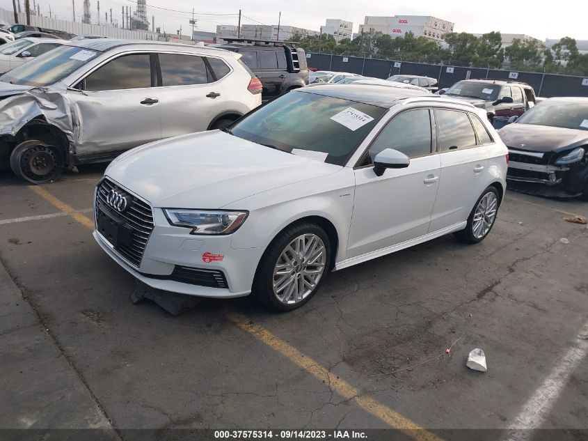 2018 AUDI A3 SPORTBACK E-TRON PREMIUM/TECH PREMIUM WAUUPBFF9JA060288